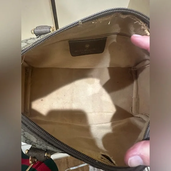 COPY - Authentic GUCCI Monogram GG Web Sherry Line
Supreme Boston Bag - Picture 11 of 15